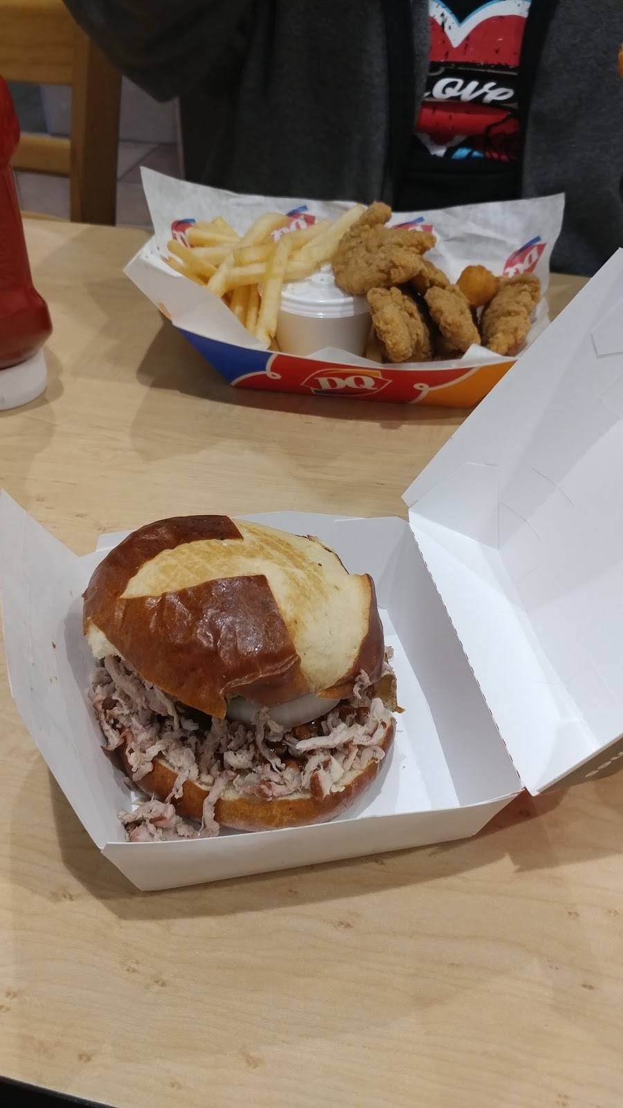 Dairy Queen Grill & Chill | restaurant | 1811 S Limit Ave, Sedalia, MO 65301, USA | 6608262301 OR +1 660-826-2301