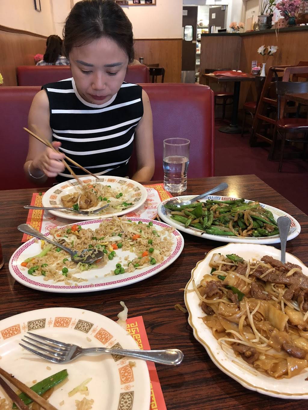 Happy Garden Restaurant | restaurant | 6621, 201 W Napa St #26, Sonoma, CA 95476, USA | 7079966037 OR +1 707-996-6037