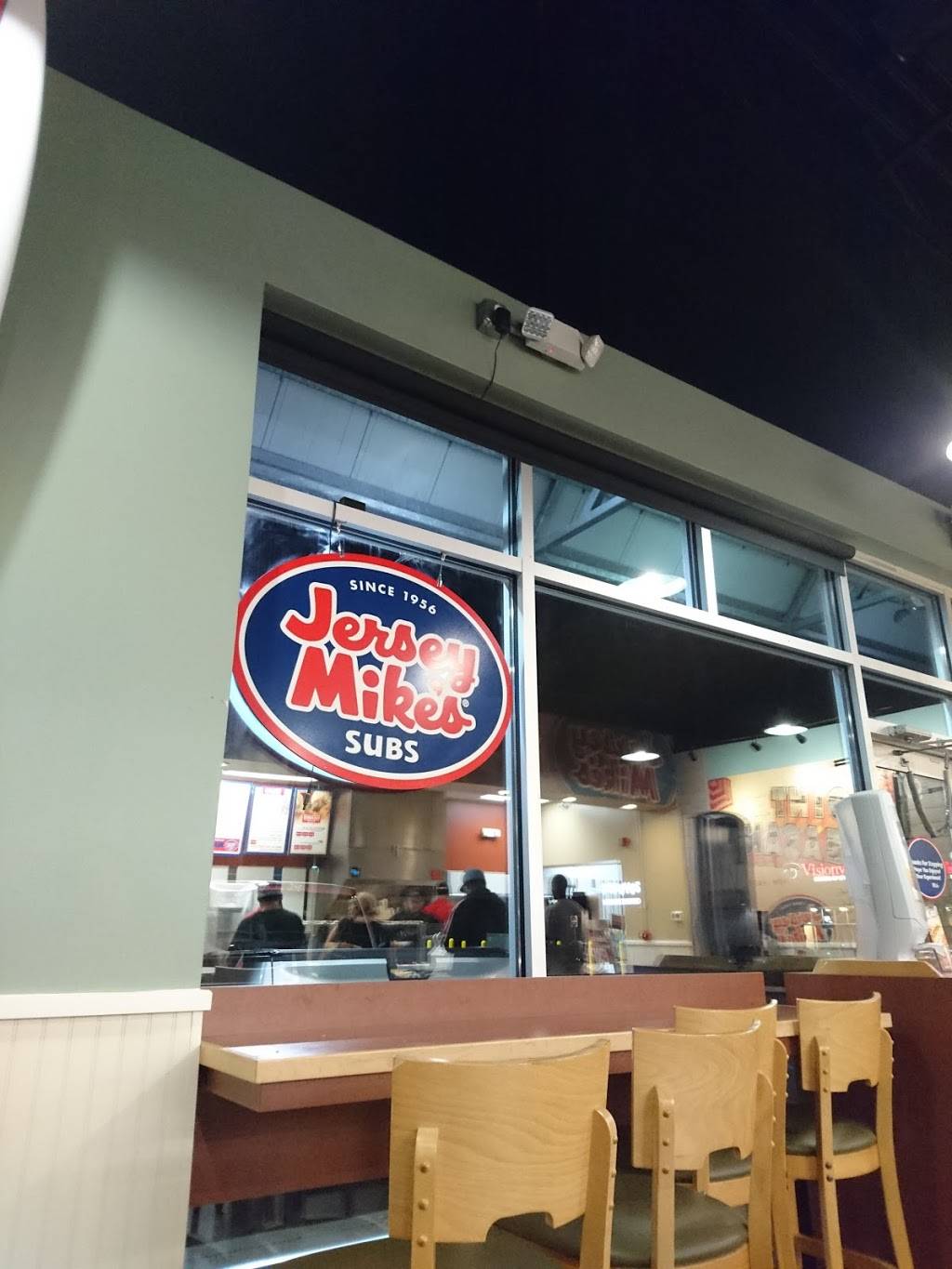 Jersey Mikes Subs | restaurant | 901 Bayonne Crossing Way, Bayonne, NJ 07002, USA | 2013391140 OR +1 201-339-1140