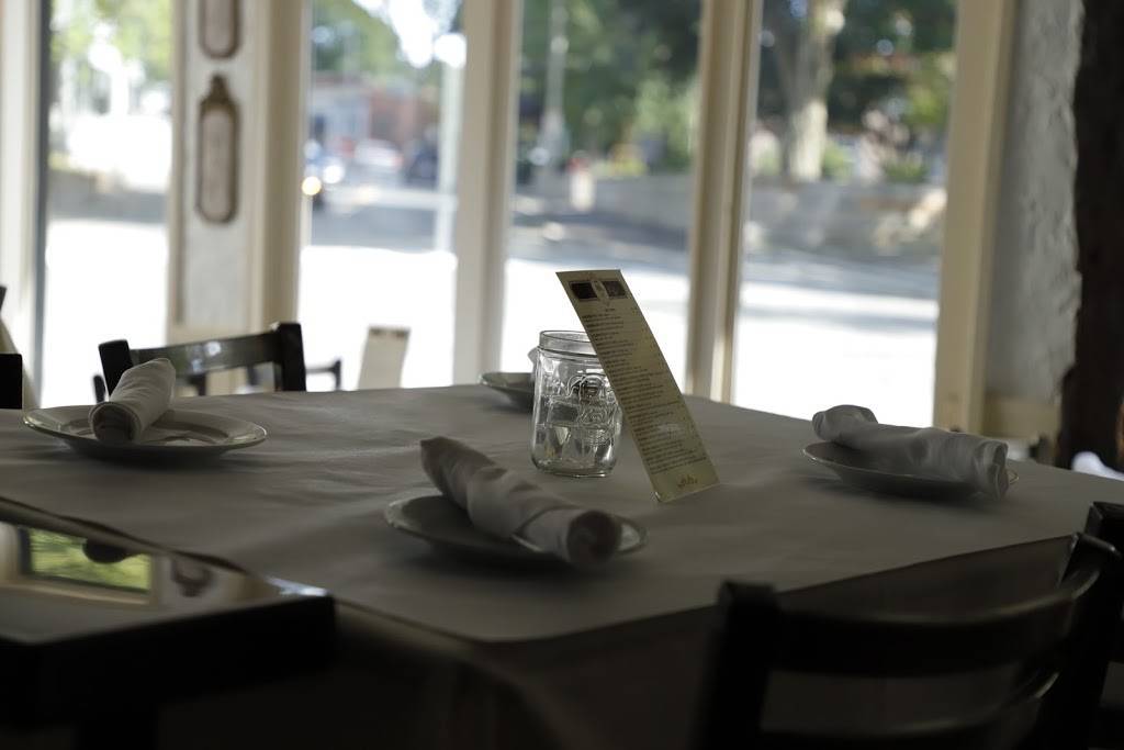 Antique Table Restaurant | restaurant | 7 Central St, Manchester-by-the-Sea, MA 01944, USA | 9787049833 OR +1 978-704-9833