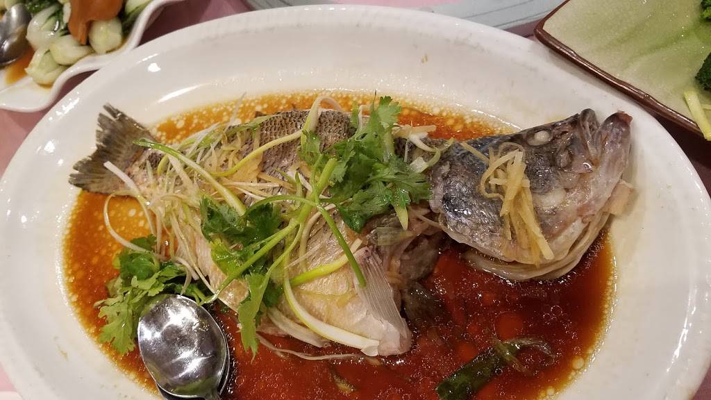 Lucky Eight | restaurant | 5204 8th Ave, Brooklyn, NY 11220, USA | 7188518862 OR +1 718-851-8862