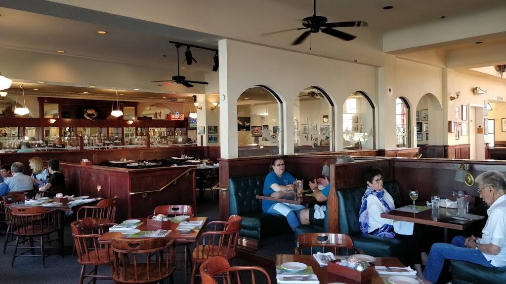 22nd St Landing Seafood Grill & Bar | restaurant | 141 W 22nd St ste a, San Pedro, CA 90731, USA | 3105484400 OR +1 310-548-4400