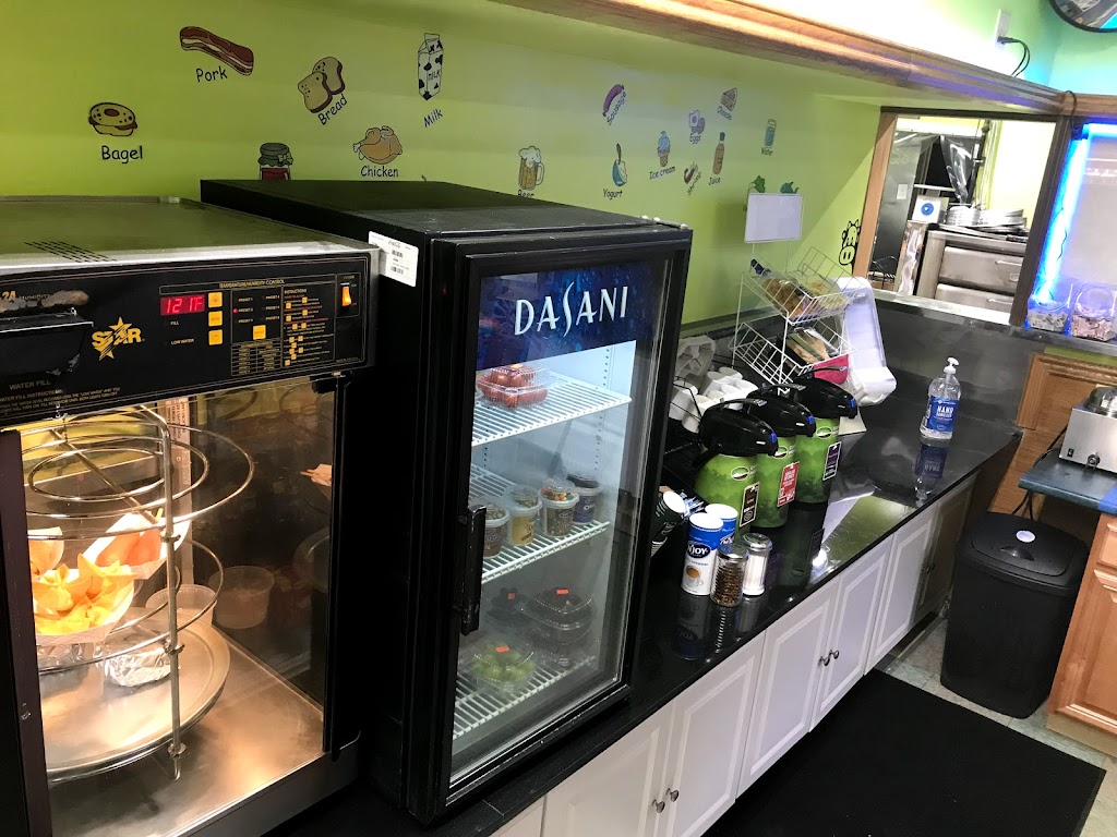 Panda Market | restaurant | 651 Parker Farm Rd, Buxton, ME 04093, USA | 2077273333 OR +1 207-727-3333