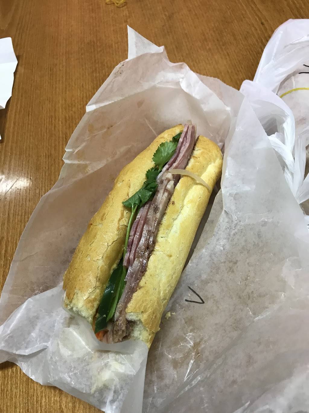 Nhu Lan Sandwich Shop | restaurant | 6763 Wilson Blvd, Falls Church, VA 22044, USA | 7035329009 OR +1 703-532-9009