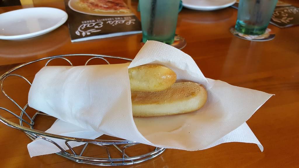 Olive Garden Italian Restaurant | meal takeaway | 1809 Marketplace Dr, Burlington, WA 98233, USA | 3607570480 OR +1 360-757-0480