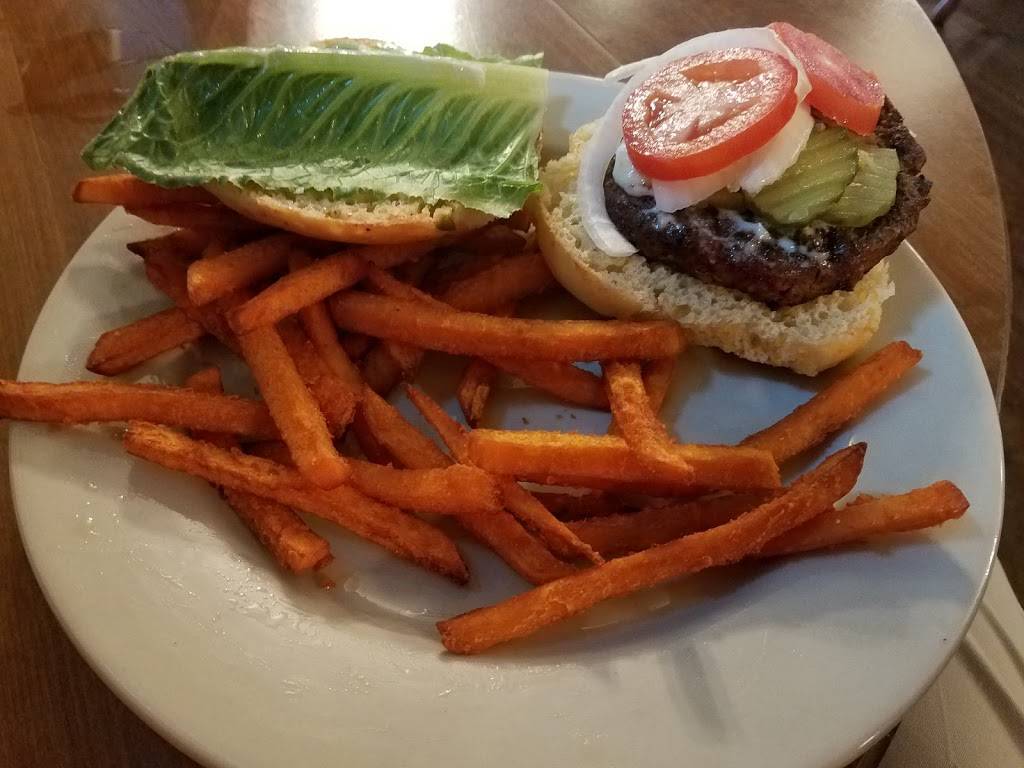 Texas Tea Room | restaurant | 100 E Sabine St, Carthage, TX 75633, USA | 9036938689 OR +1 903-693-8689