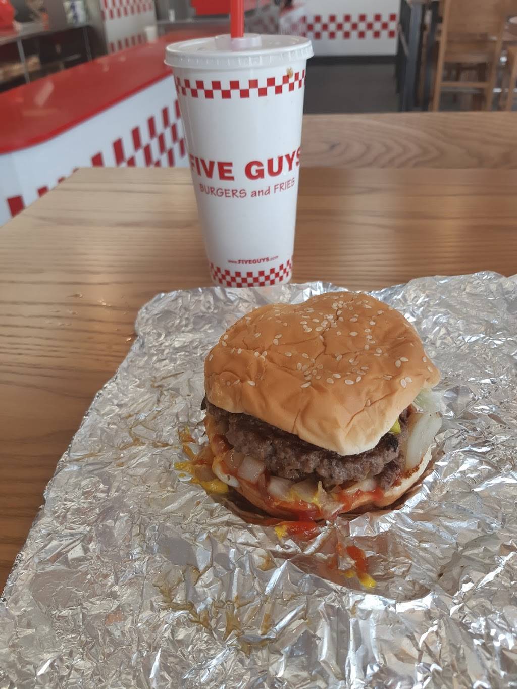 Five Guys | meal takeaway | 6450 N Desert Blvd, El Paso, TX 79912, USA | 9152496836 OR +1 915-249-6836