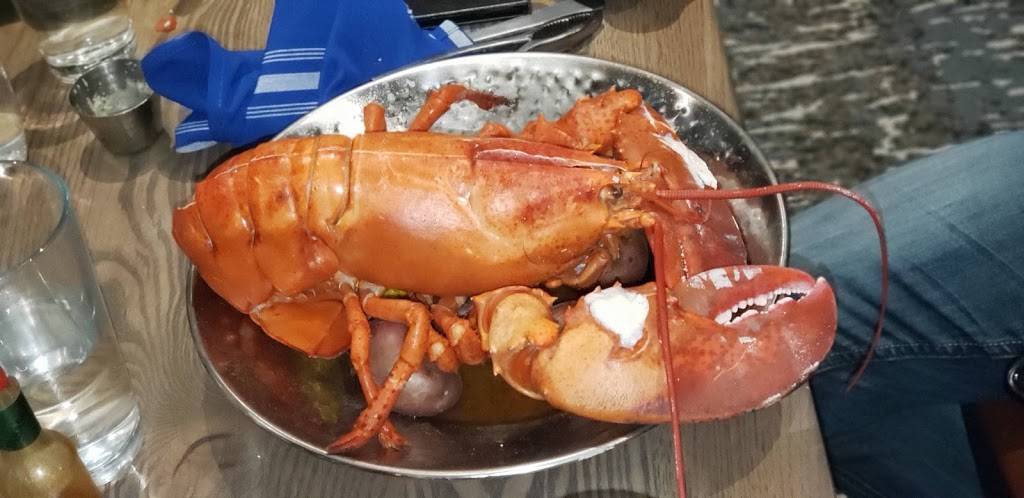 Pier 48 Fish House & Oyster Bar | restaurant | 130 S Pennsylvania St, Indianapolis, IN 46204, USA | 3175604848 OR +1 317-560-4848