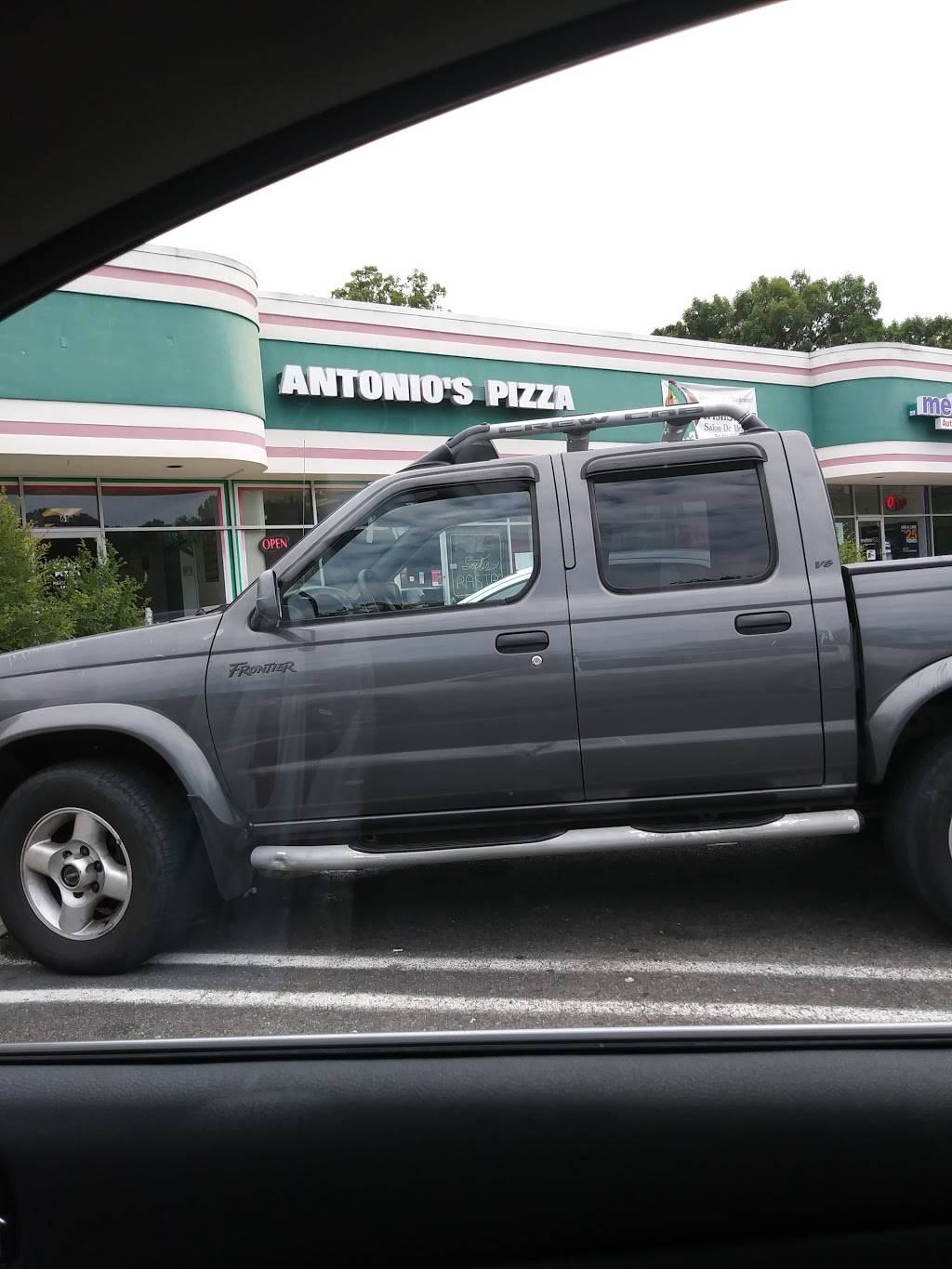 Antonios Pizza | restaurant | 63 S Airport Dr, Highland Springs, VA 23075, USA | 8043286603 OR +1 804-328-6603