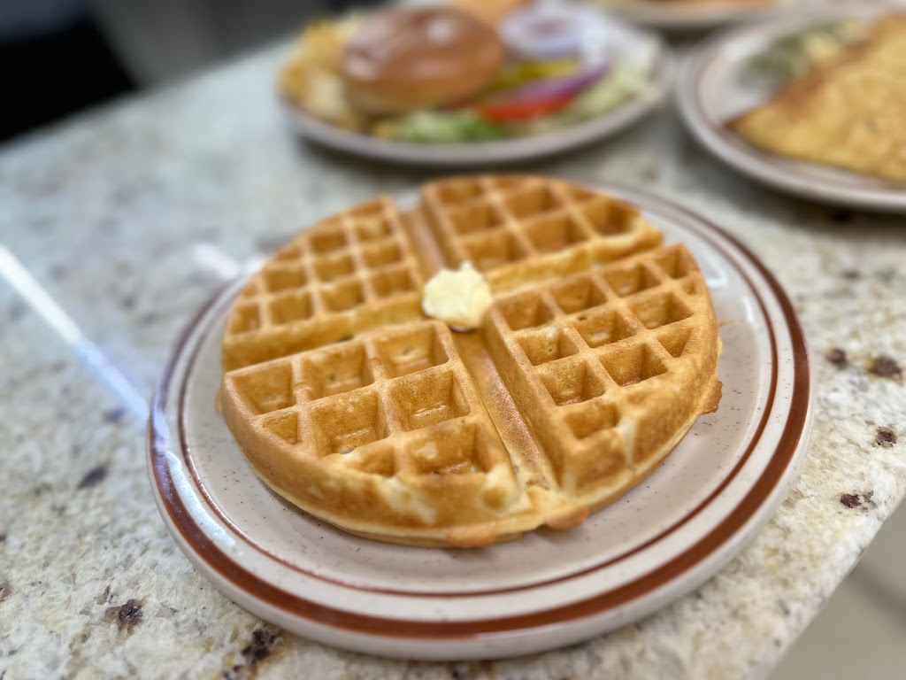 Little Turtle Famous Pancake House | restaurant | 8475 US-33, Churubusco, IN 46723, USA | 2602861043 OR +1 260-286-1043