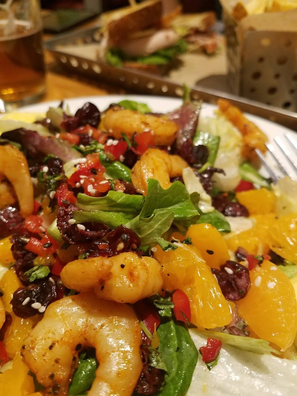 Chilis Grill & Bar | meal takeaway | 1935 S Stemmons Fwy, Lewisville, TX 75067, USA | 9723160932 OR +1 972-316-0932