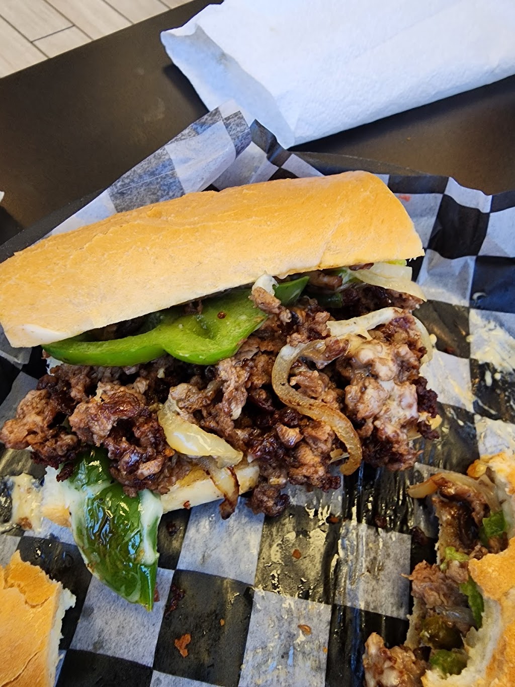 CHI-TOWN DAWGS | restaurant | 2695 E Division St, Diamond, IL 60416, USA | 8155185004 OR +1 815-518-5004