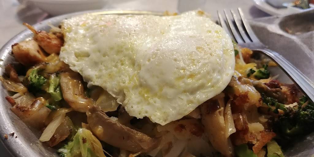 Hillcrest Family Restaurant | restaurant | 6000 75th St, Kenosha, WI 53142, USA | 2626979697 OR +1 262-697-9697