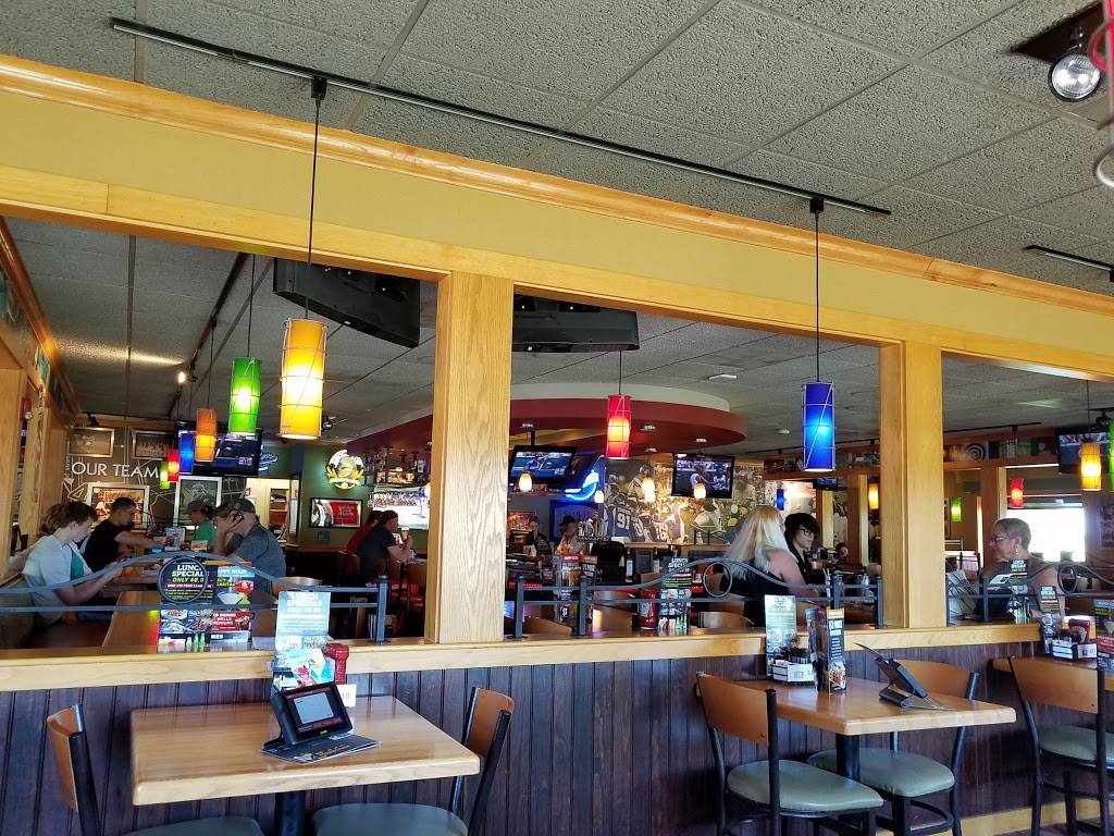 Applebees Grill + Bar | restaurant | 8380 E Point Douglas Rd S, Cottage Grove, MN 55016, USA | 6514585837 OR +1 651-458-5837