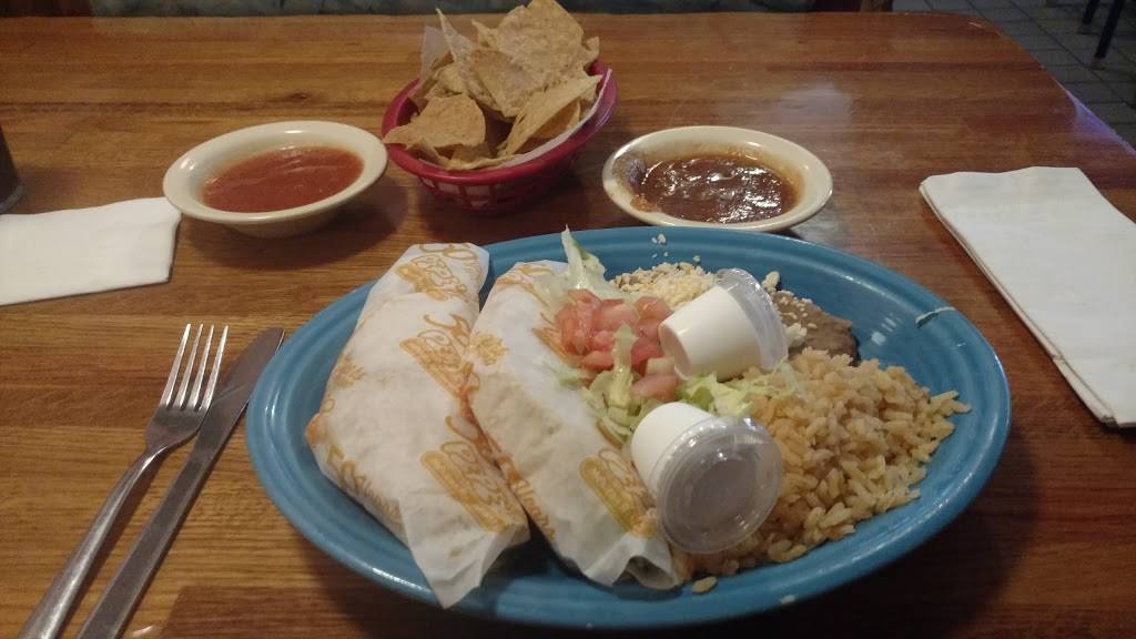 Pepes | restaurant | 100 W 61st Ave, Merrillville, IN 46410, USA | 2198870444 OR +1 219-887-0444