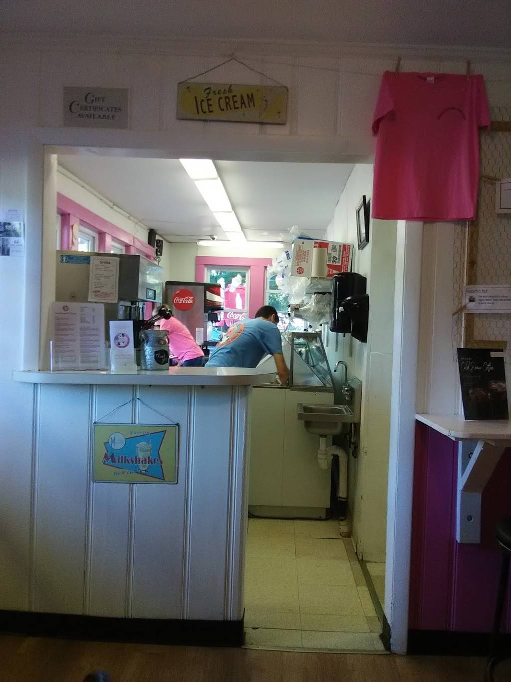 Dipsy Doodle Dairy Bar | restaurant | 143 Park St, Northfield, NH 03276, USA | 6032862100 OR +1 603-286-2100