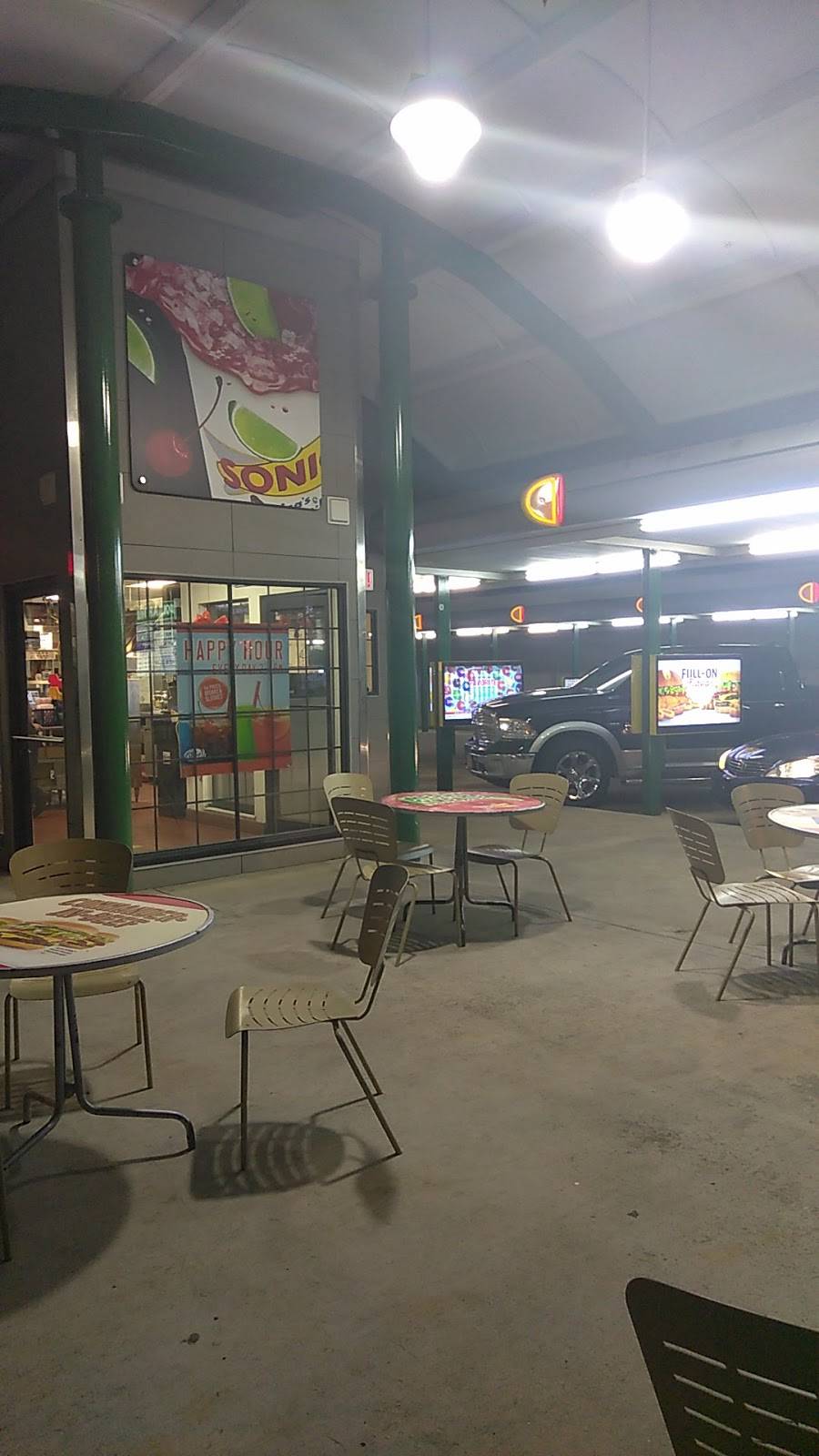 Sonic Drive-In | restaurant | 914 US Hwy 72 E, Athens, AL 35611, USA | 2562320024 OR +1 256-232-0024