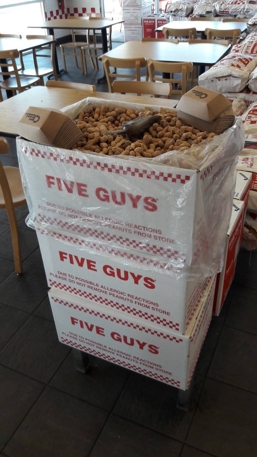 Five Guys | meal takeaway | 7635 W Bell Rd, Peoria, AZ 85382, USA | 6234866867 OR +1 623-486-6867
