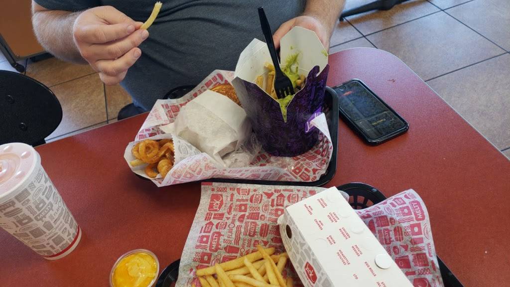 Jack in the Box | restaurant | 720 E Dyer Rd, Santa Ana, CA 92705, USA | 7145464296 OR +1 714-546-4296