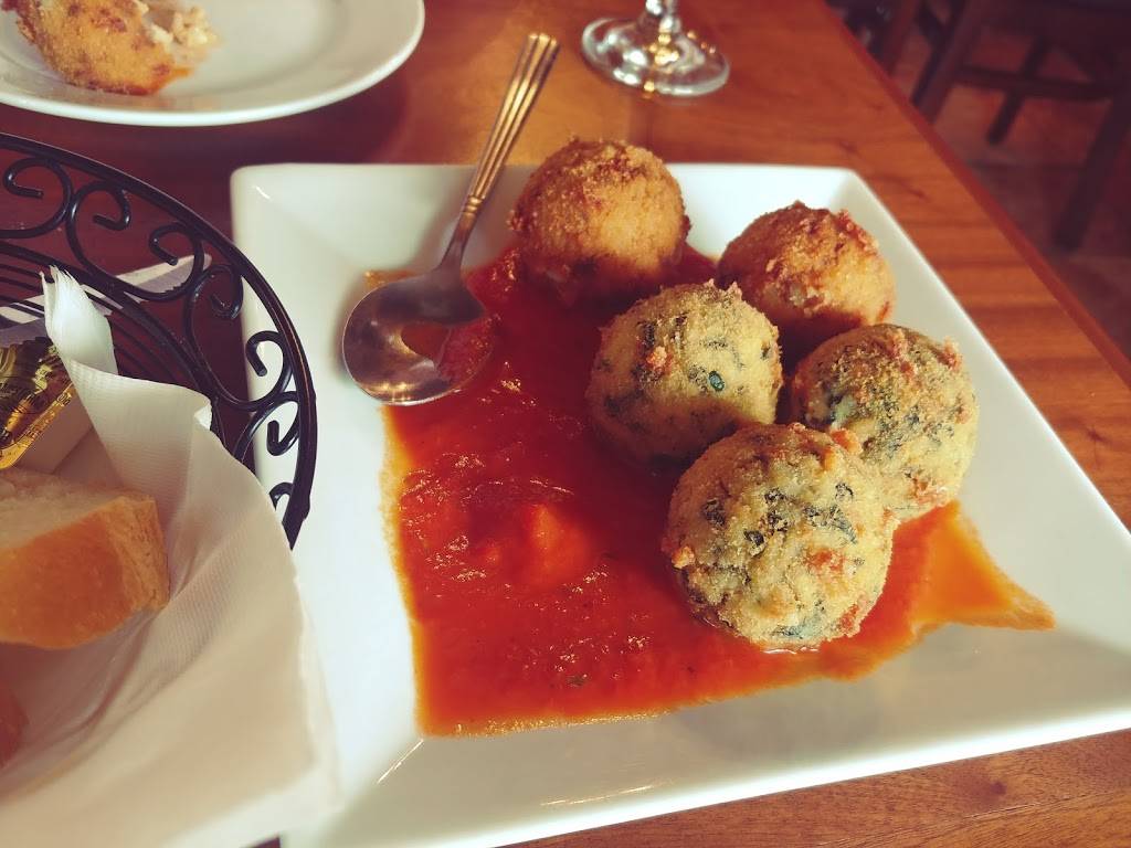 Nappis Restaurant | restaurant | 370 Salem St, Medford, MA 02155, USA | 7813917900 OR +1 781-391-7900