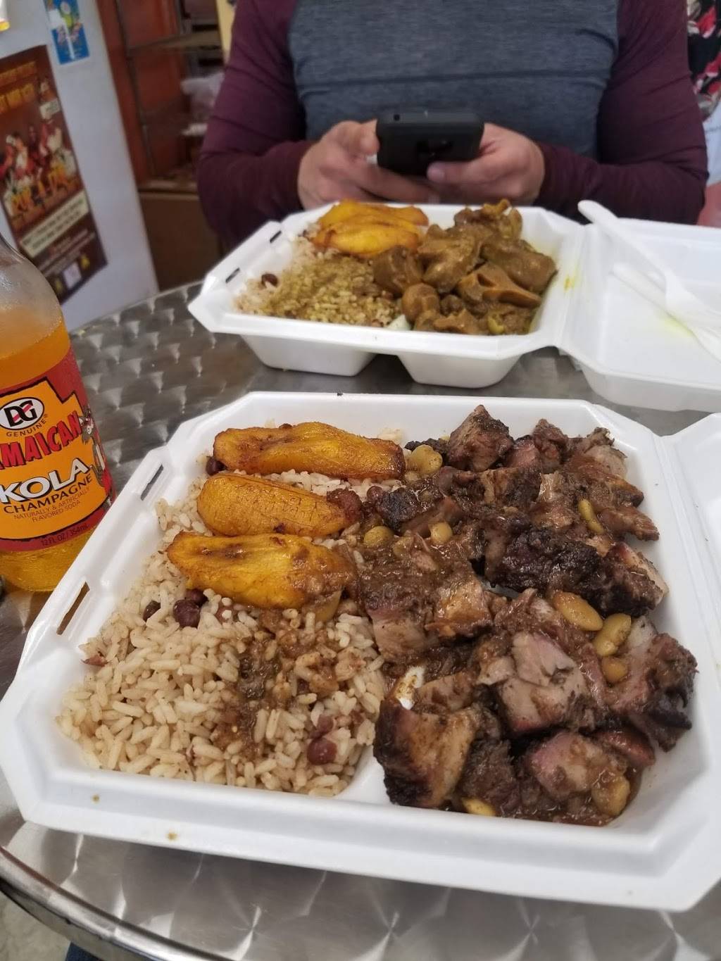 Jamaica Kitchen | restaurant | 8736 SW 72nd St, Miami, FL 33173, USA | 3055962585 OR +1 305-596-2585