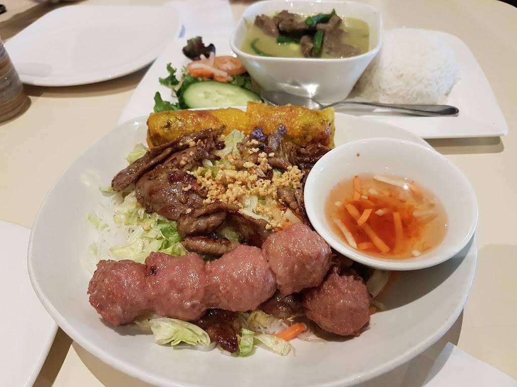 Ben Thanh | restaurant | 2080 Appleby Line, Burlington, ON L7L 6M6, Canada | 9053360188 OR +1 905-336-0188