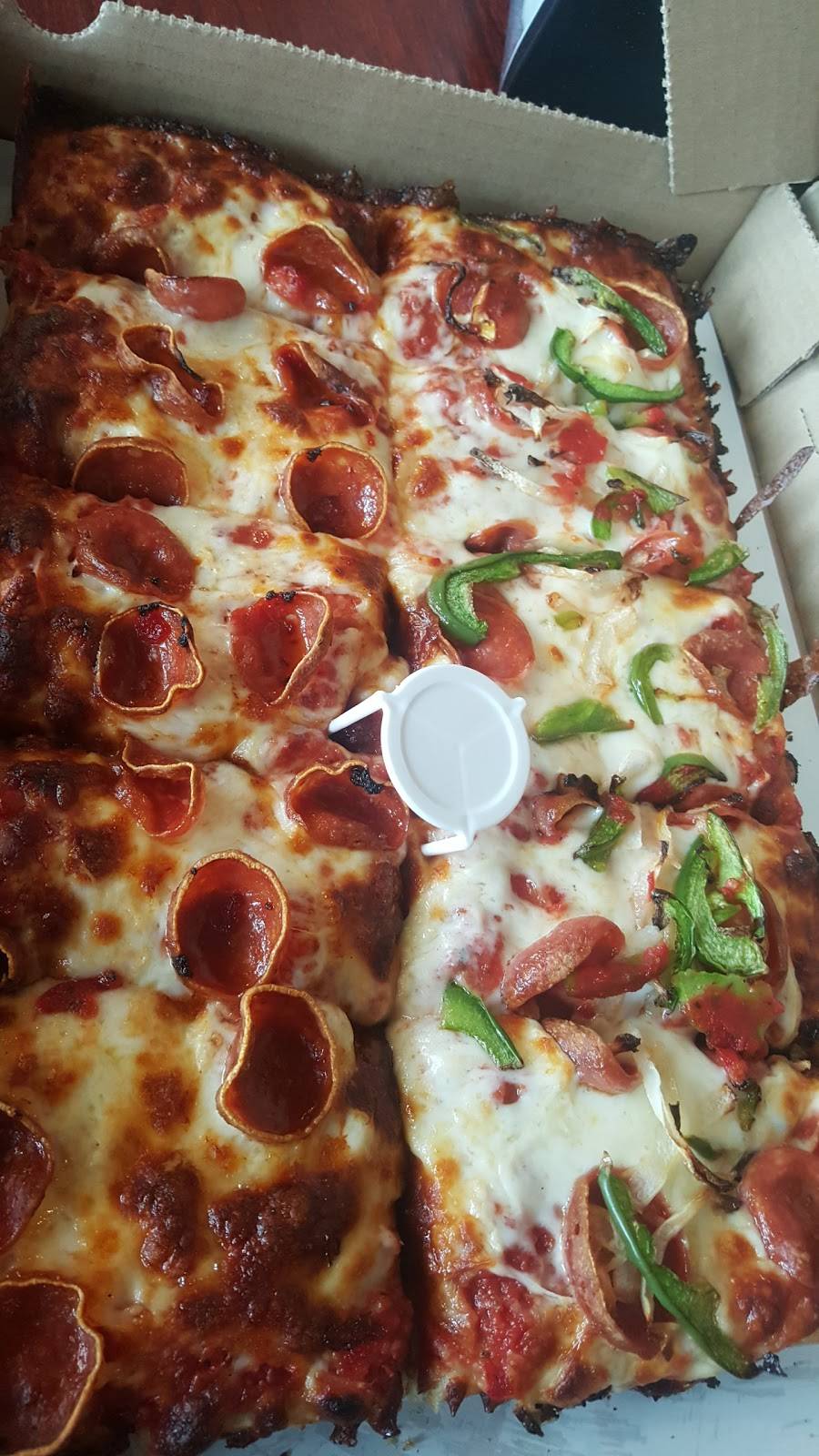 Vendettis Pizza & Pasta | restaurant | 33 N Washington St, Oxford, MI 48371, USA | 2486281540 OR +1 248-628-1540