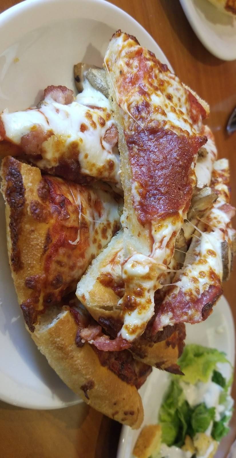 Station Pizza Parlour | restaurant | 227 Main St N, Markham, ON L3P 1Y6, Canada | 9052947334 OR +1 905-294-7334