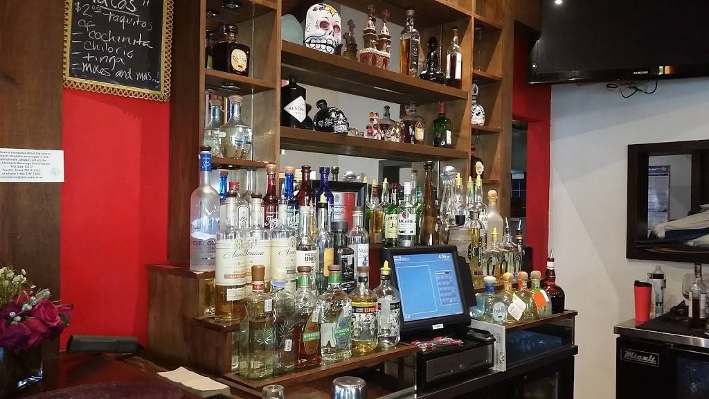 El Mesón | restaurant | 2038 S Lamar Blvd, Austin, TX 78704, USA | 5124424441 OR +1 512-442-4441