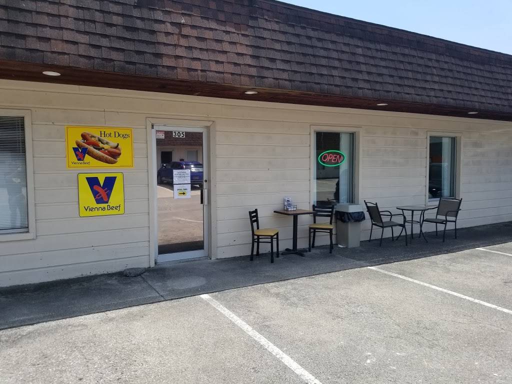 Chicagos Own | restaurant | 305 Oak Ridge Turnpike, Oak Ridge, TN 37830, USA | 8652723488 OR +1 865-272-3488