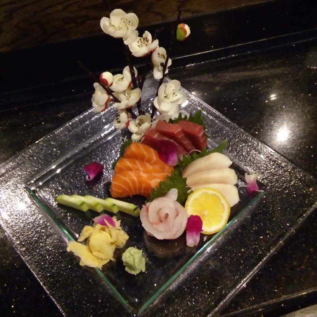 Fusha Asian Bistro & Sushi | restaurant | 452 Main St, Metuchen, NJ 08840, USA | 8482600777 OR +1 848-260-0777