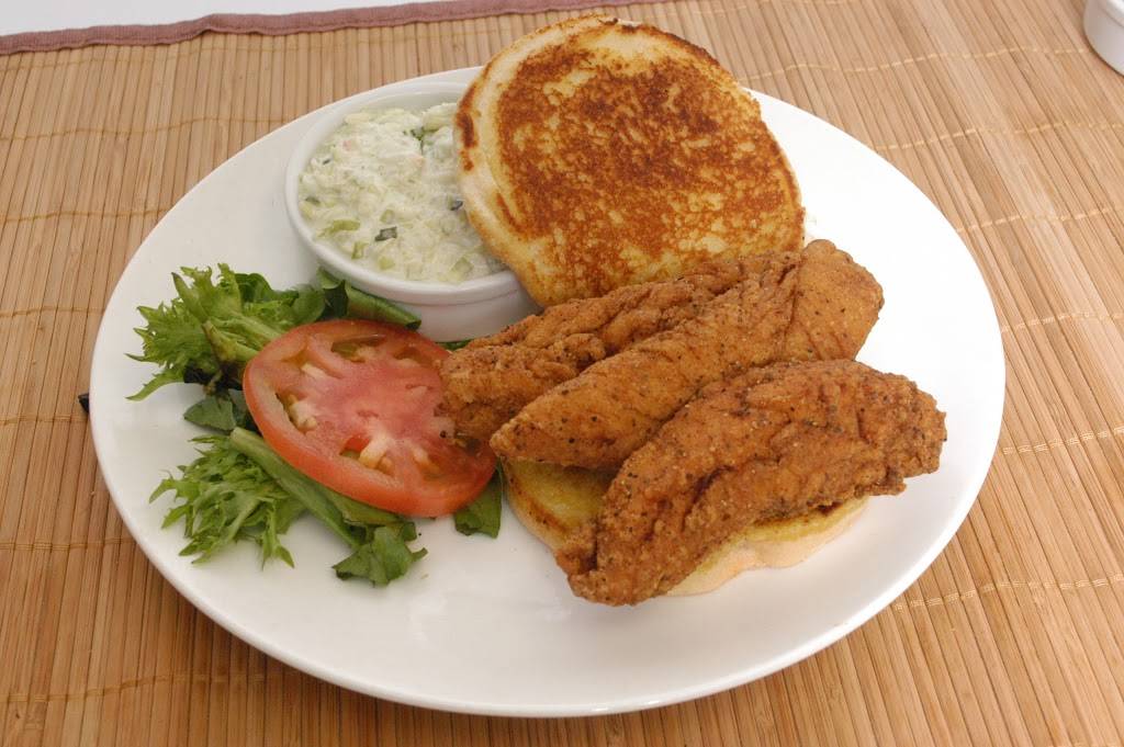 Hungry Hut | restaurant | 2765 E 55th St, Cleveland, OH 44104, USA | 2163611232 OR +1 216-361-1232