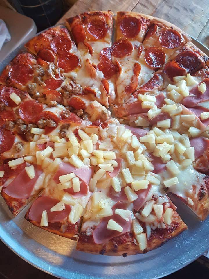 RHINOS PIZZERIA | restaurant | Av. Mutualismo 413, Zona Nte., 22000 Tijuana, B.C., Mexico | 016642697709 OR +52 664 269 7709