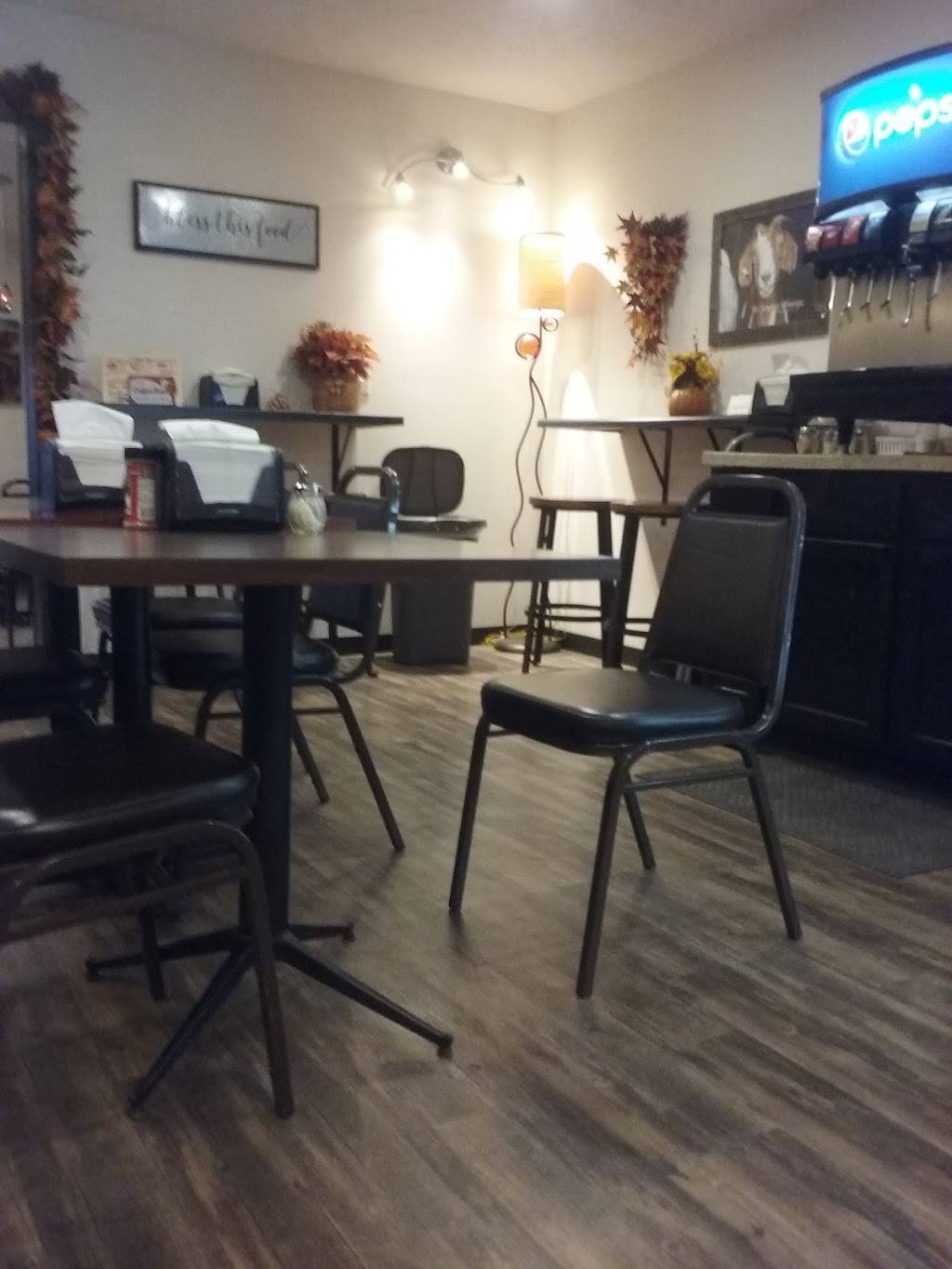 Shipshe Pizza & Mini-Golf, Inc. | restaurant | 145 E North Village Dr, Shipshewana, IN 46565, USA | 2607688060 OR +1 260-768-8060