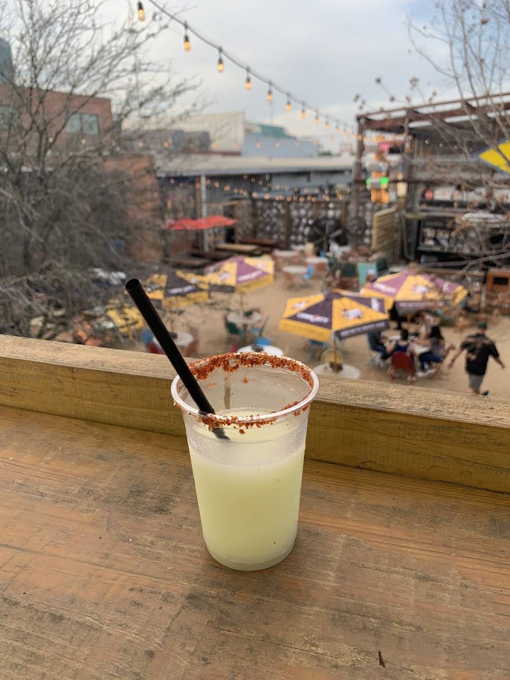 Truck Yard | restaurant | 2118 Lamar St, Houston, TX 77003, USA | 7138559666 OR +1 713-855-9666