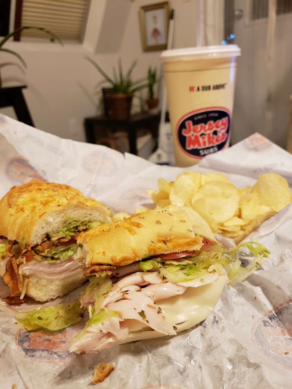 Jersey Mikes Subs | meal takeaway | 1413 S Voss Rd D, Houston, TX 77057, USA | 7139609992 OR +1 713-960-9992