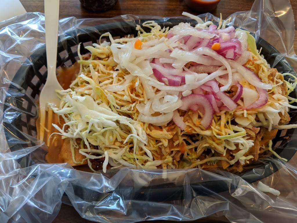 Tortas Ahogadas Tradicion Tapatía | restaurant | 2003 Story Rd Uit 100, San Jose, CA 95122, USA | 4086188958 OR +1 408-618-8958