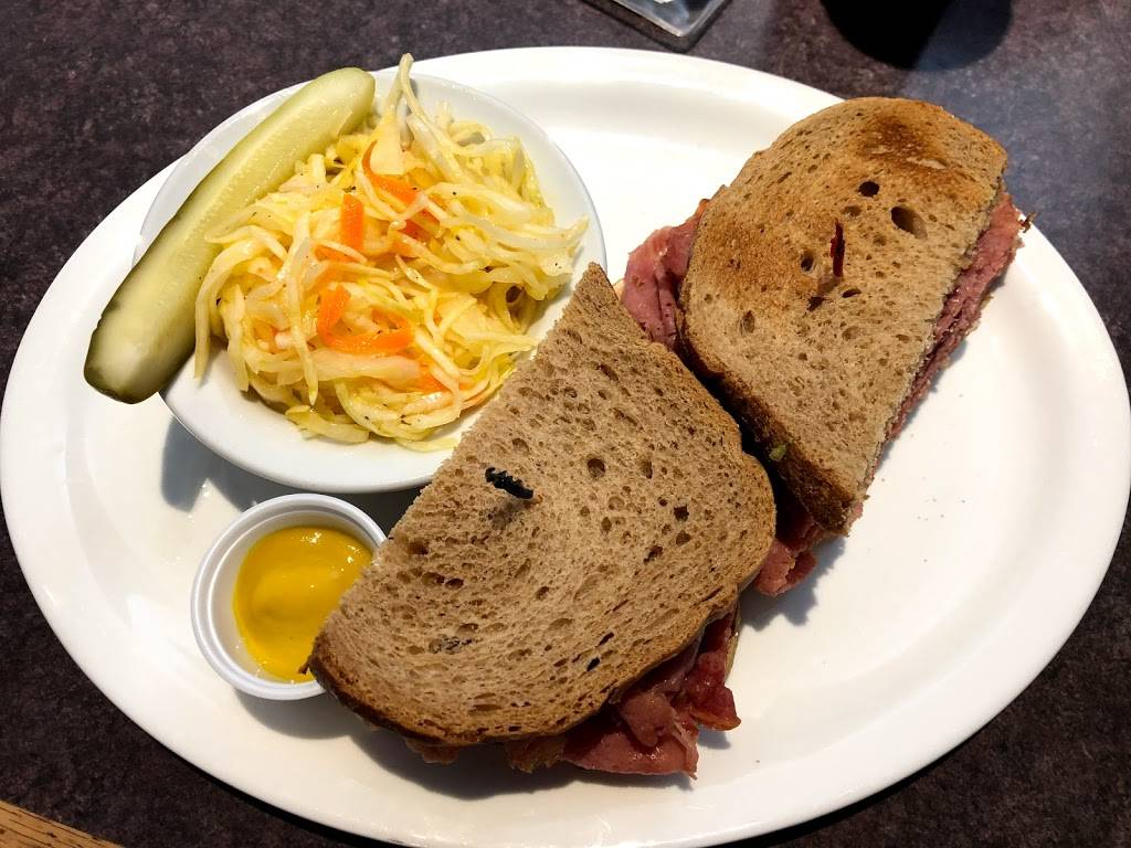 Glendale Pub | restaurant | 625 Greenhill Ave, Hamilton, ON L8K, Canada | 9055604782 OR +1 905-560-4782