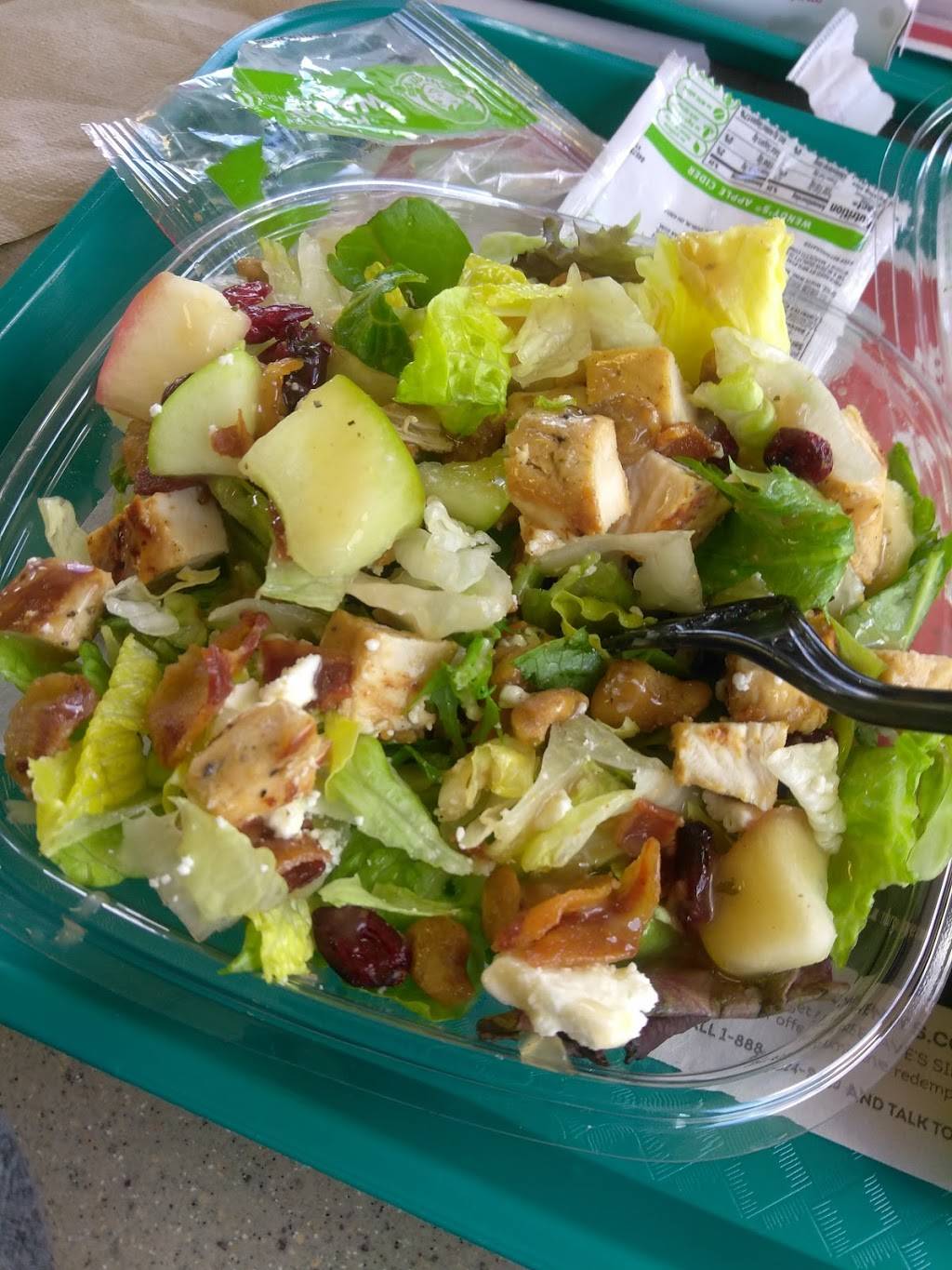 Wendys | restaurant | 2150 Panama Ln, Bakersfield, CA 93307, USA | 6618371882 OR +1 661-837-1882