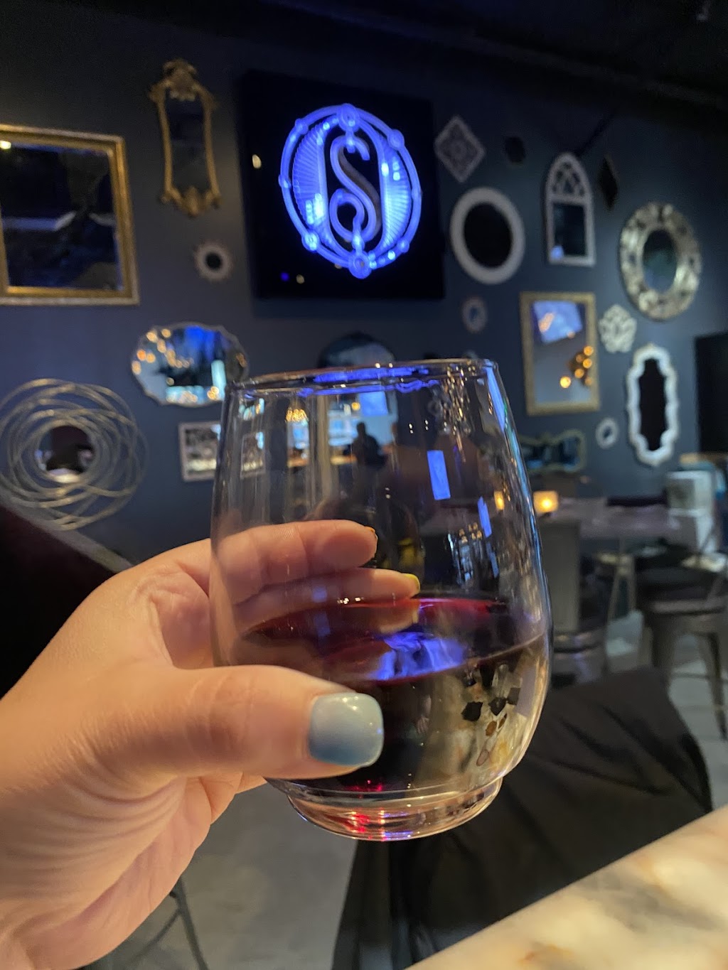 Society by Evo | restaurant | 920 E University Dr #204, Tempe, AZ 85281, USA | 4805507801 OR +1 480-550-7801