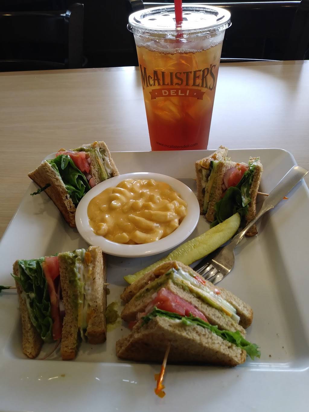 McAlisters Deli | restaurant | 11330 Shawnee Mission Pkwy, Shawnee, KS 66203, USA | 9132683354 OR +1 913-268-3354