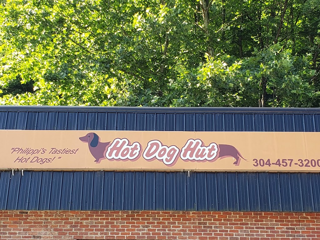Hot Dog Hut | meal takeaway | 26 Mansfield Dr, Philippi, WV 26416, USA | 3044573200 OR +1 304-457-3200