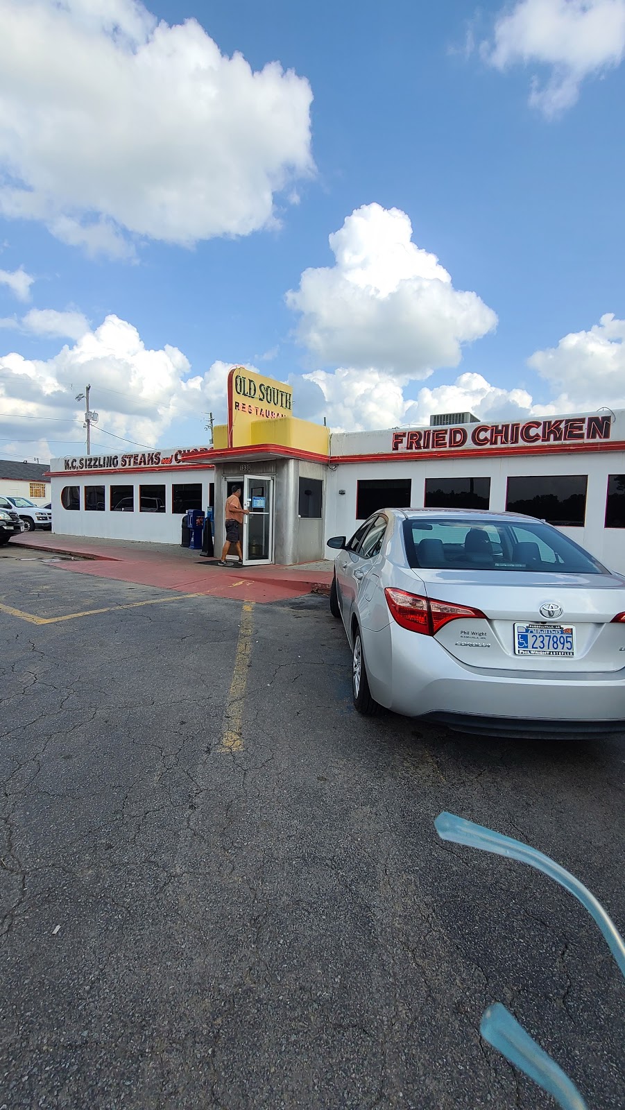 Old South Restaurant | restaurant | 1330 E Main St, Russellville, AR 72801, USA | 4799683789 OR +1 479-968-3789