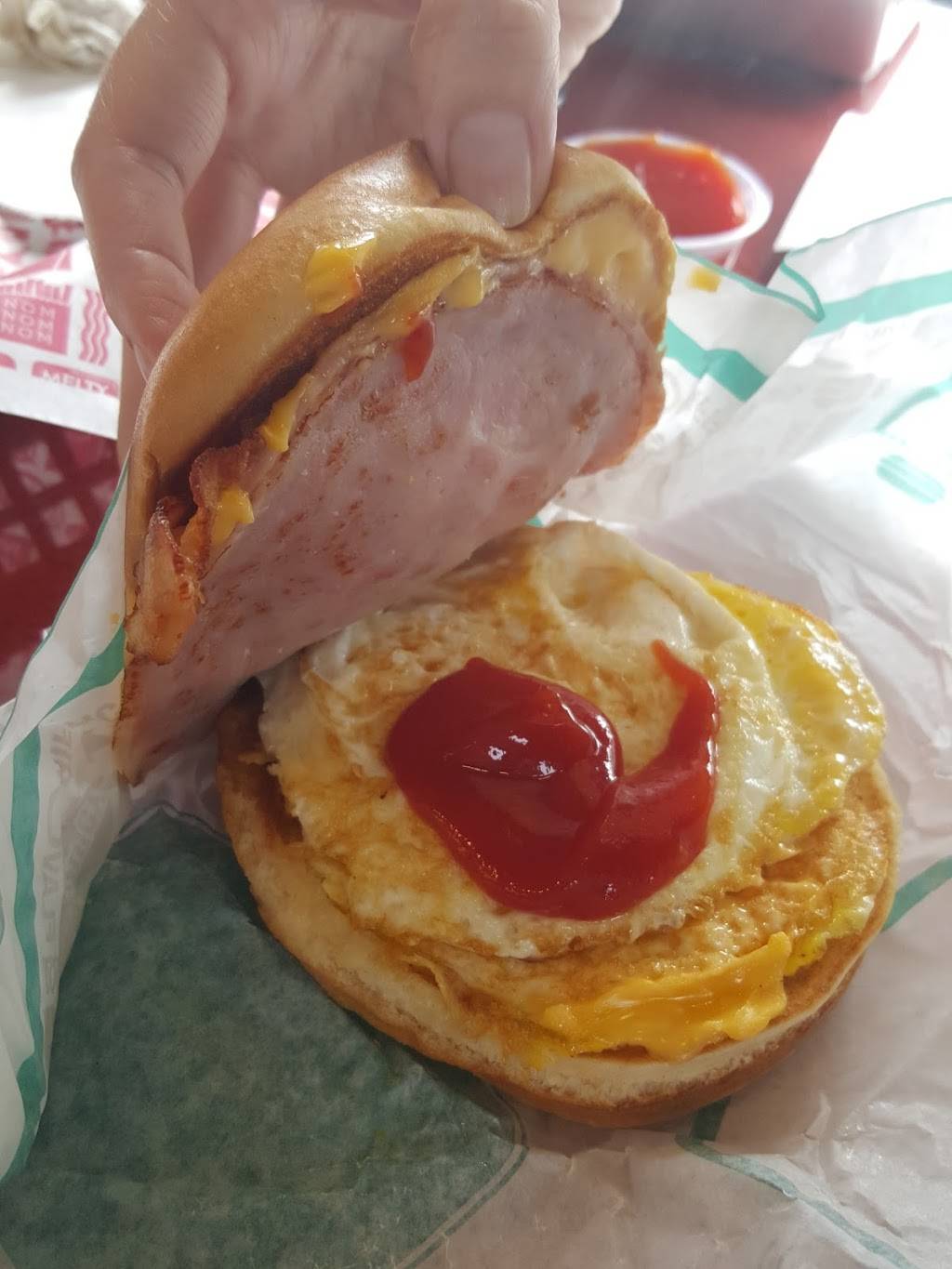 Jack in the Box | restaurant | 1730 E Edinger Ave, Santa Ana, CA 92705, USA | 7142597824 OR +1 714-259-7824