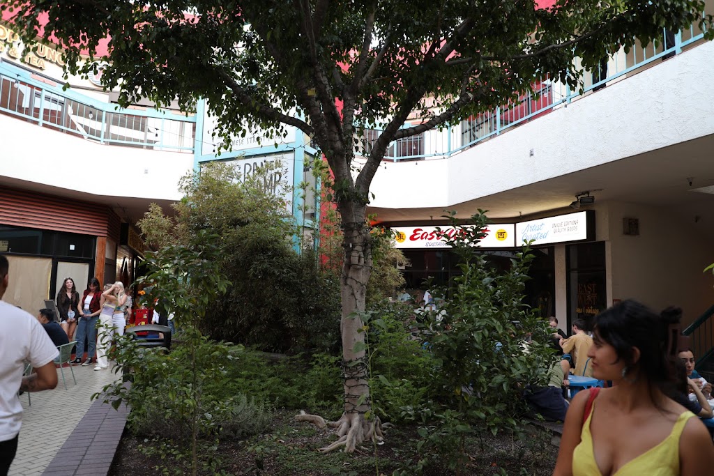 Amboy Quality Meats & Delicious Burgers | restaurant | 727 N Broadway No. 117, Los Angeles, CA 90012, USA | 2139358188 OR +1 213-935-8188