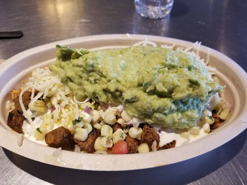 Chipotle Mexican Grill | restaurant | 215 N Broadway, Hicksville, NY 11801, USA | 5168224074 OR +1 516-822-4074