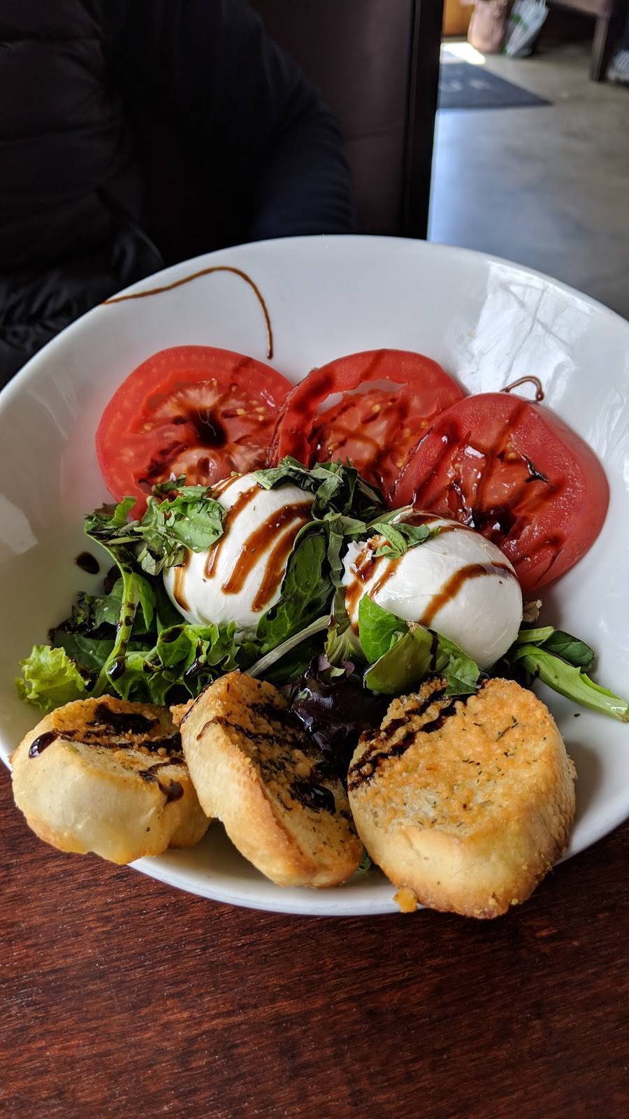 Sauce on the Blue | restaurant | 358 Blue River Pkwy #H, Silverthorne, CO 80498, USA | 9704687488 OR +1 970-468-7488