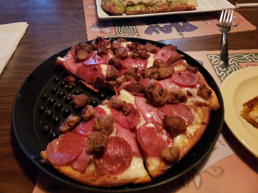 Poppa Rollos Pizza | restaurant | 703 N Valley Mills Dr, Waco, TX 76710, USA | 2547766776 OR +1 254-776-6776