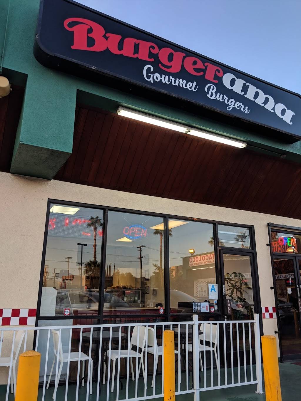 Burgerama Gourmet Burgers | restaurant | 5424 Laurel Canyon Blvd, Valley Village, CA 91607, USA | 8188213460 OR +1 818-821-3460