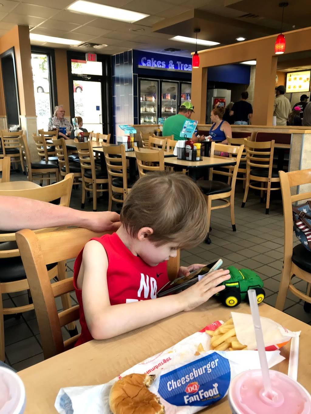 Dairy Queen Grill & Chill | restaurant | 755 S St Louis St, Batesville, AR 72501, USA | 8707933303 OR +1 870-793-3303